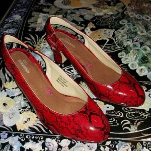 EUC Patent Leather Ros Hommerson Sling back pumps